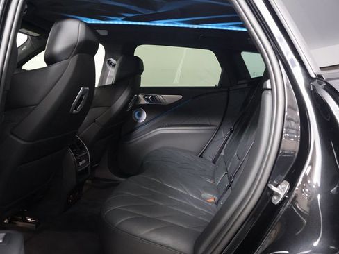 Certified 2023 BMW XM AWD/4WD image 11