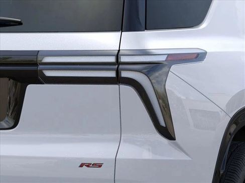 New 2026 Chevrolet Traverse RS image 11