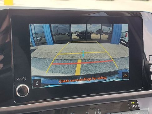 Used 2026 Toyota Camry LE FWD image 11