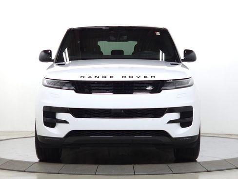 Used 2024 Land Rover Range Rover Sport SE image 12