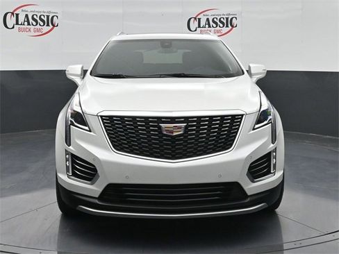 Used 2025 Cadillac XT5 Premium Luxury image 4