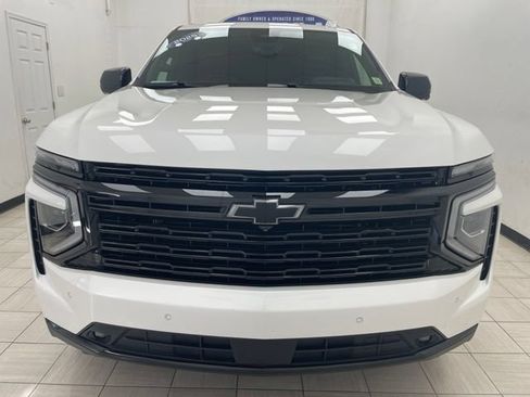 Used 2025 Chevrolet Tahoe High Country AWD/4WD image 19