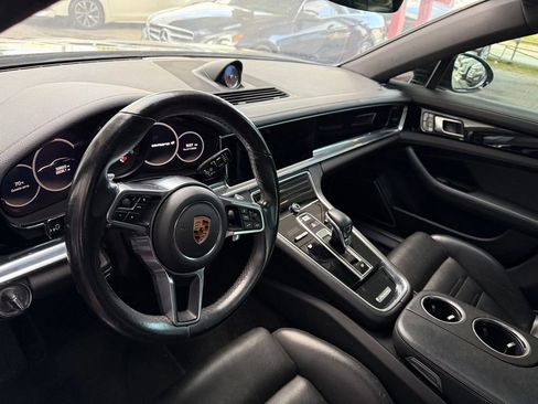 Used 2017 Porsche Panamera 4 AWD/4WD image 22