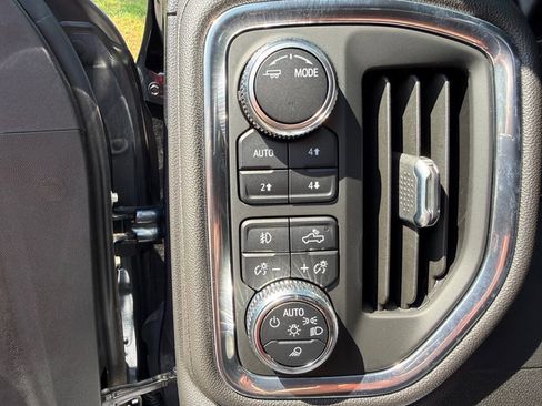 Used 2021 GMC Sierra 1500 Denali w/ Driver Alert Package II AWD/4WD image 17