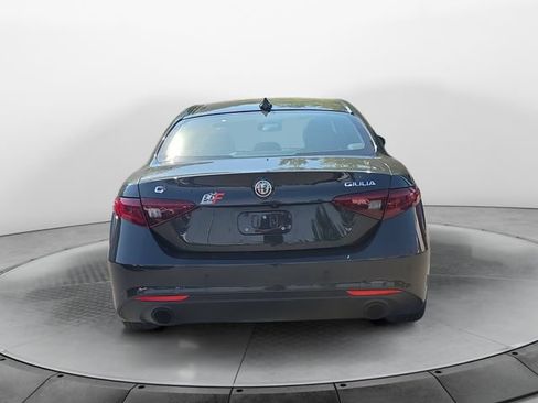 Used 2022 Alfa Romeo Giulia Ti AWD/4WD image 4
