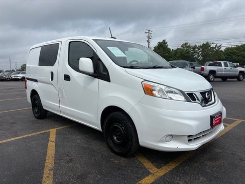 Used 2020 Nissan NV200 SV w/ Sliding Glass Door Package FWD image 5