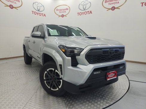 Used 2024 Toyota Tacoma TRD Sport image 1