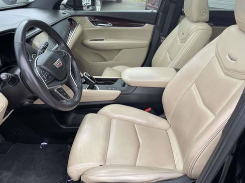 Used 2017 Cadillac XT5 Premium Luxury image 14