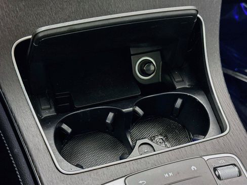 Used 2021 Mercedes-Benz GLC 300 image 24