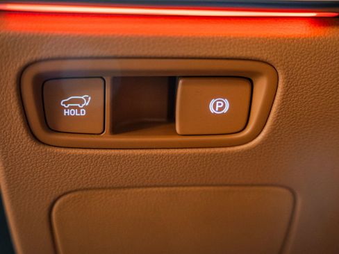 Used 2025 Genesis GV80 2.5T Prestige image 52