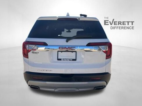 Used 2023 GMC Acadia SLE image 6