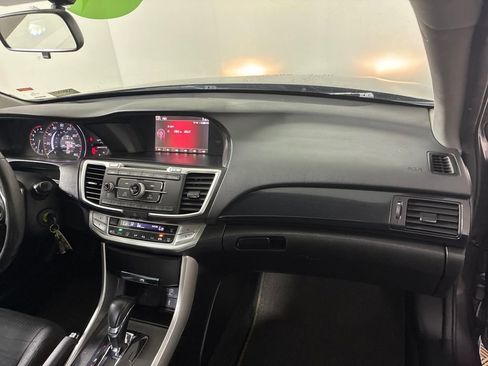 Used 2015 Honda Accord Sport image 33
