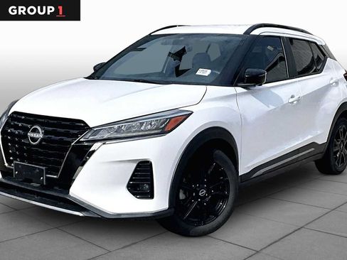 Certified 2023 Nissan Kicks SR w/ SR Premium Package FWD image 1