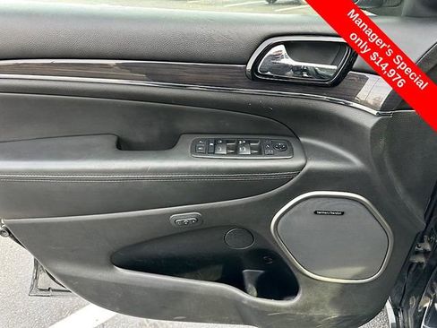 Used 2019 Jeep Grand Cherokee Overland image 13