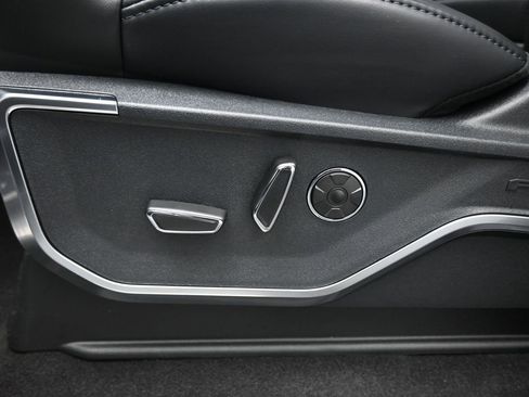 New 2025 Ford F150 Platinum w/ Equipment Group 702A High image 10