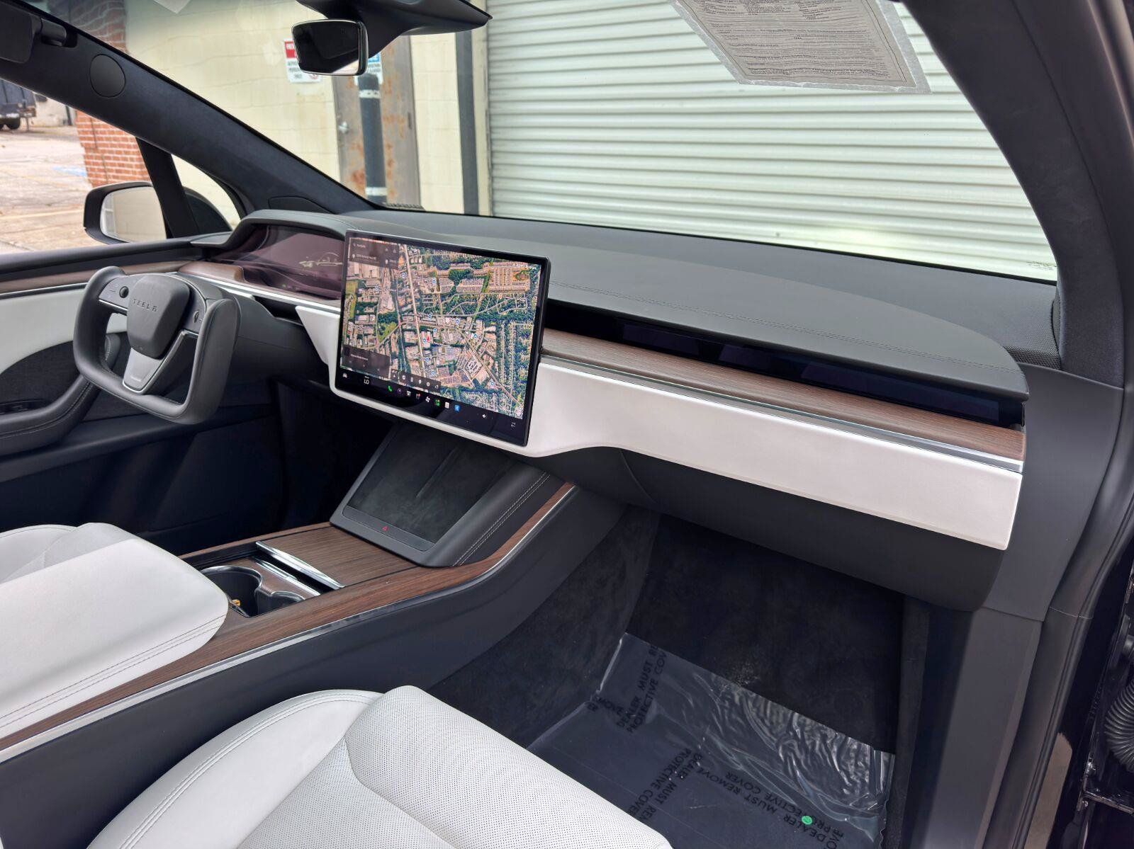 Used 2022 Tesla Model X AWD/4WD image 14