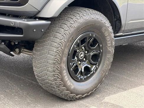 Used 2023 Ford Bronco Wildtrak AWD/4WD image 32