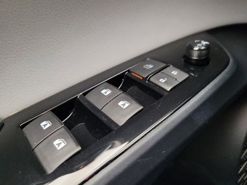 Used 2017 Toyota Prius Prime Plus FWD image 27