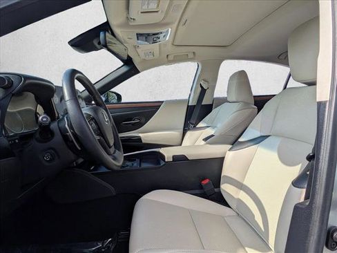 Used 2025 Lexus ES 350 w/ Premium Package image 15