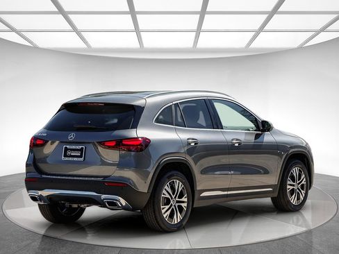 New 2026 Mercedes-Benz GLA 250 image 4