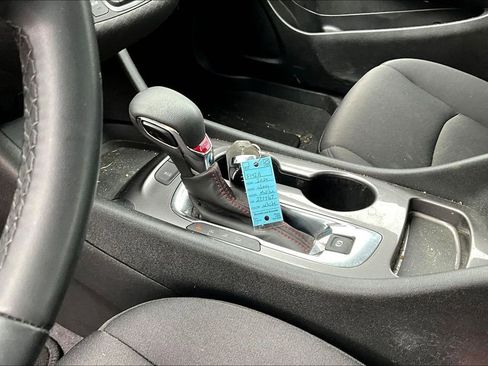 Used 2024 Chevrolet Malibu RS FWD image 11
