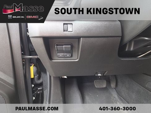 Used 2024 GMC Canyon Elevation w/ Elevation Premium Package AWD/4WD image 12