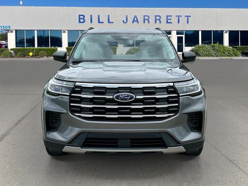New 2026 Ford Explorer Active RWD image 2