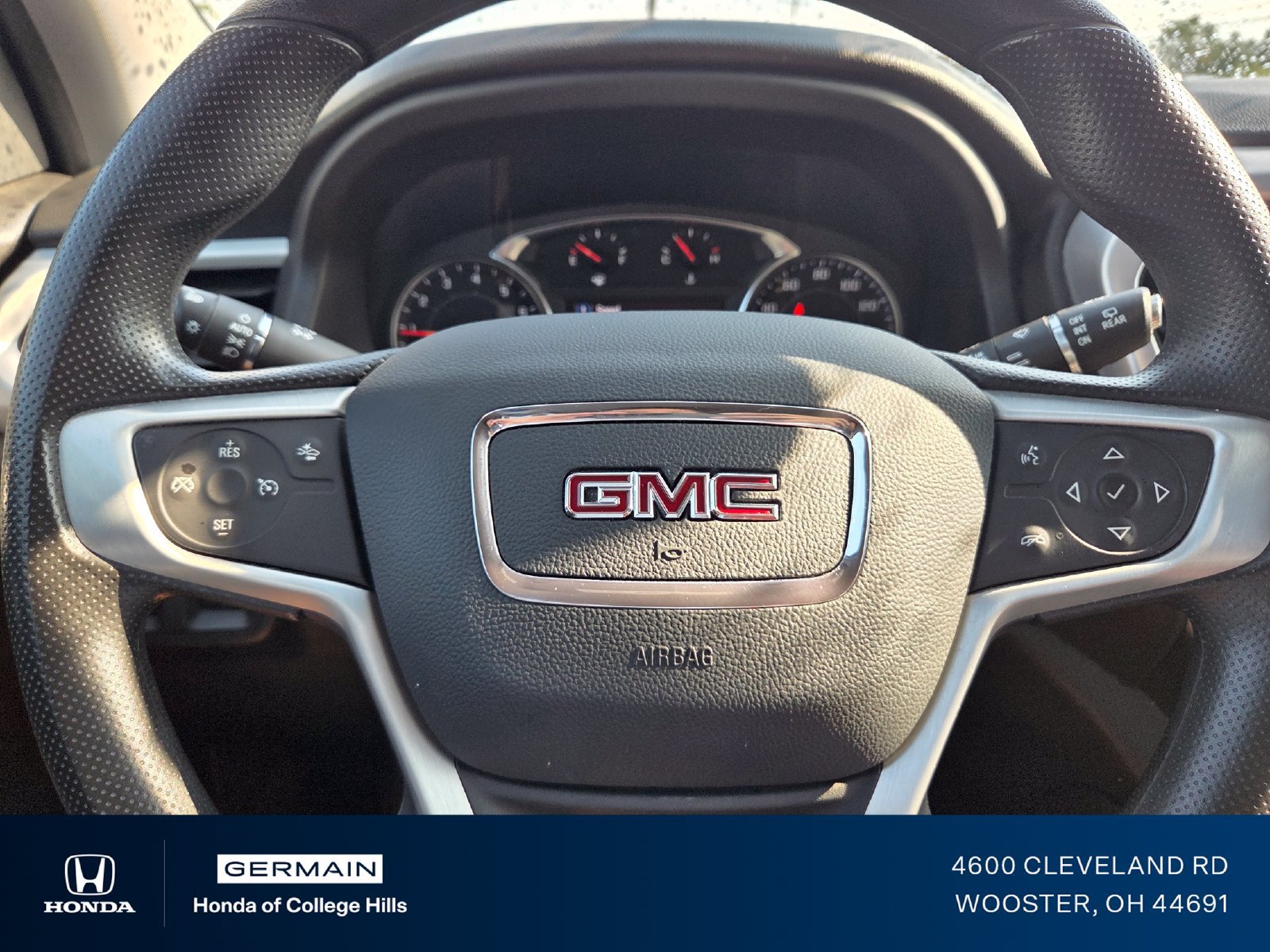 Used 2023 GMC Acadia SLE FWD image 30