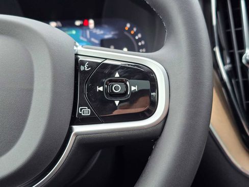 New 2026 Volvo XC60 B5 Plus w/ Protection Package Premier image 28