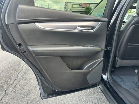 Used 2022 Cadillac XT5 Luxury image 23