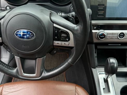 Used 2017 Subaru Outback 2.5i Touring image 30