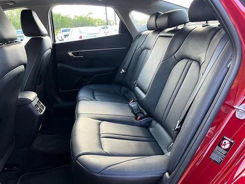 Used 2023 Hyundai Sonata Limited w/ Preferred Accessory Package image 43