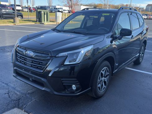 Certified 2024 Subaru Forester Premium image 7