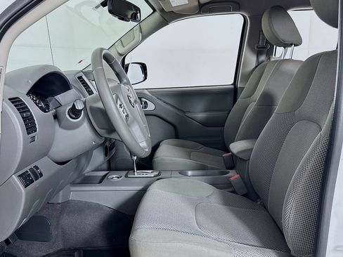 Used 2021 Nissan Frontier SV w/ Midnight Edition Floor Mats RWD image 10