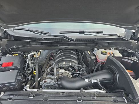 Used 2025 GMC Yukon XL AT4 Ultimate image 32