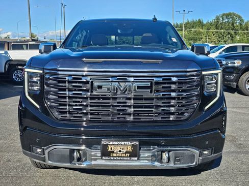 Used 2023 GMC Sierra 1500 Denali Ultimate AWD/4WD image 8