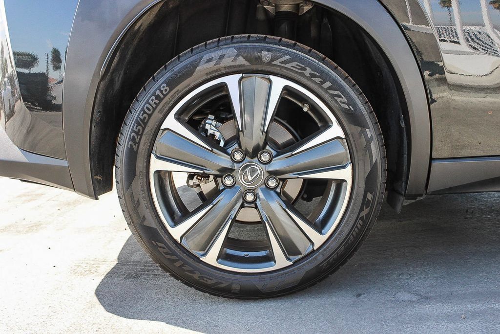 Used 2023 Lexus UX 250h FWD w/ Accessory Package (Z2) image 12