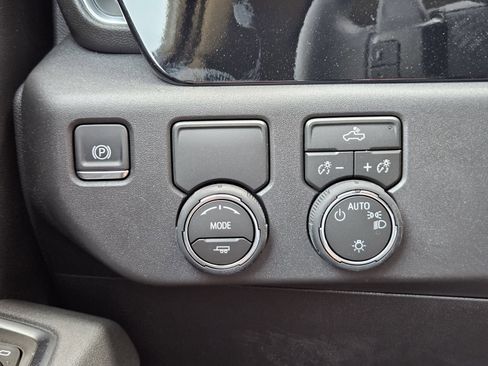 New 2026 Chevrolet Silverado 1500 LT w/ Texas Edition Plus RWD image 20