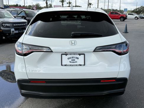 Used 2025 Honda HR-V LX image 5