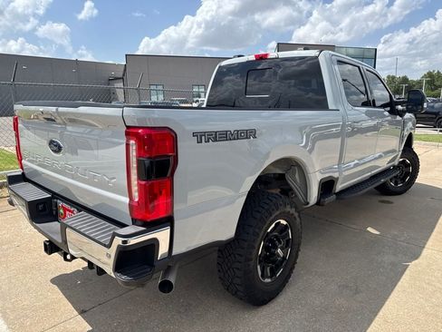 Used 2025 Ford F250 Lariat w/ Tremor Off-Road Package AWD/4WD image 7