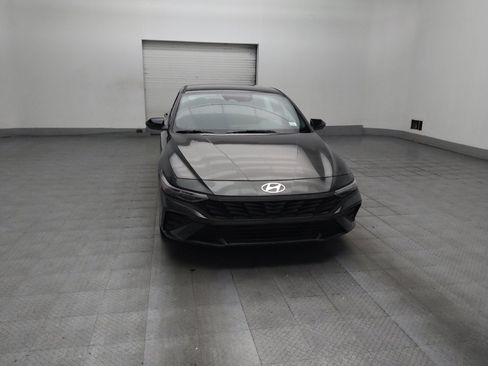 Used 2025 Hyundai Elantra Sport FWD image 14