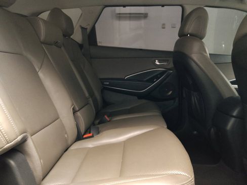 Used 2017 Hyundai Santa Fe FWD w/ SE Ultimate Tech Package 03 image 19
