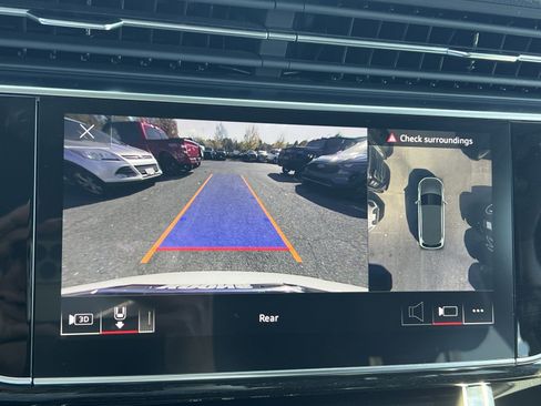 Used 2022 Audi Q7 3.0T Premium Plus image 19