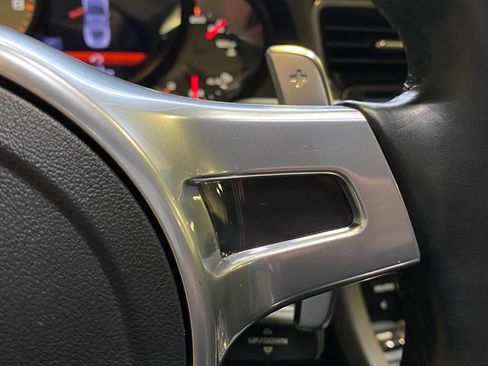 Used 2013 Porsche 911 Carrera 4S image 32