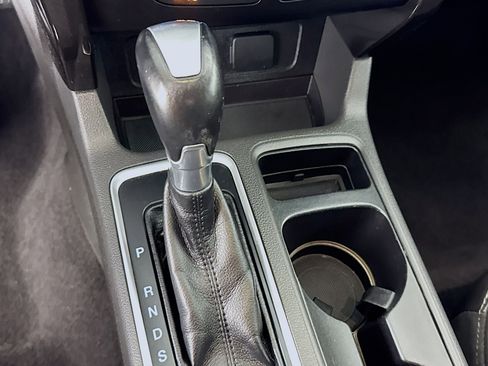 Used 2017 Ford Escape Titanium image 19