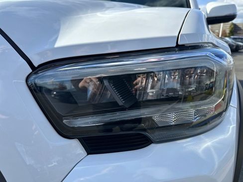 Certified 2021 Toyota Tacoma TRD Off-Road w/ TRD Premium Off Road Package image 9