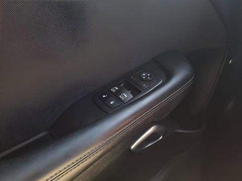 Used 2023 Dodge Challenger SXT w/ Blacktop Package image 10