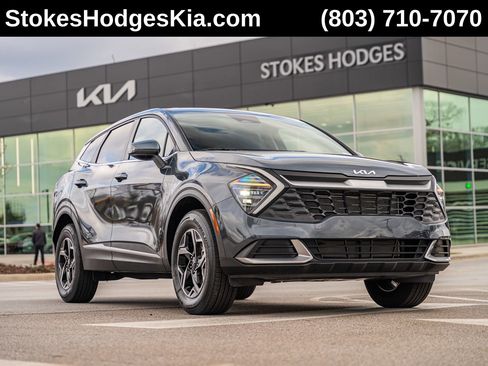 Used 2025 Kia Sportage LX image 1