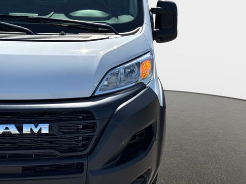 Used 2024 RAM ProMaster 2500 FWD image 11