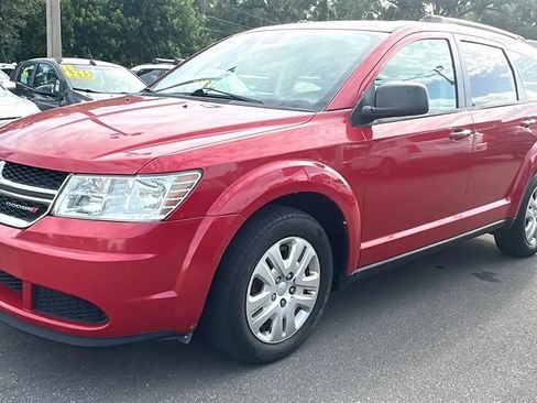 Used 2018 Dodge Journey SE FWD image 2